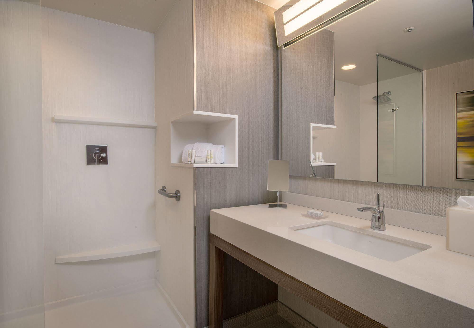 Courtyard By Marriott El Paso East/I-10 Otel Dış mekan fotoğraf